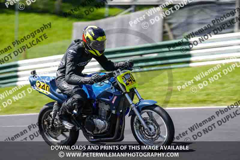 cadwell no limits trackday;cadwell park;cadwell park photographs;cadwell trackday photographs;enduro digital images;event digital images;eventdigitalimages;no limits trackdays;peter wileman photography;racing digital images;trackday digital images;trackday photos